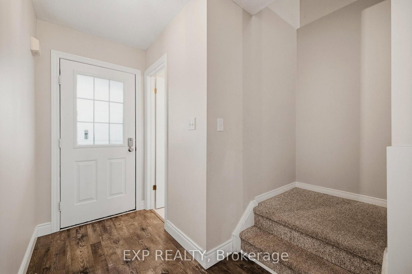 31 Parkside Street • Mapleton, ON photo 11