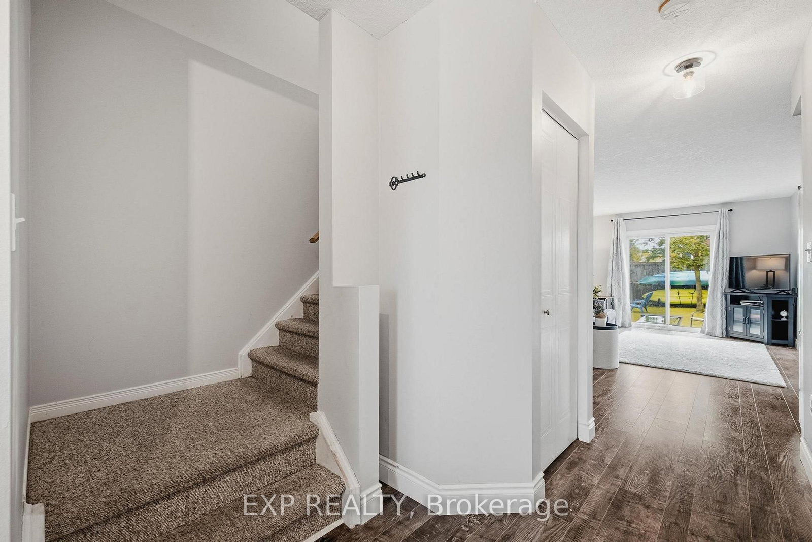 31 Parkside Street • Mapleton, ON photo 13