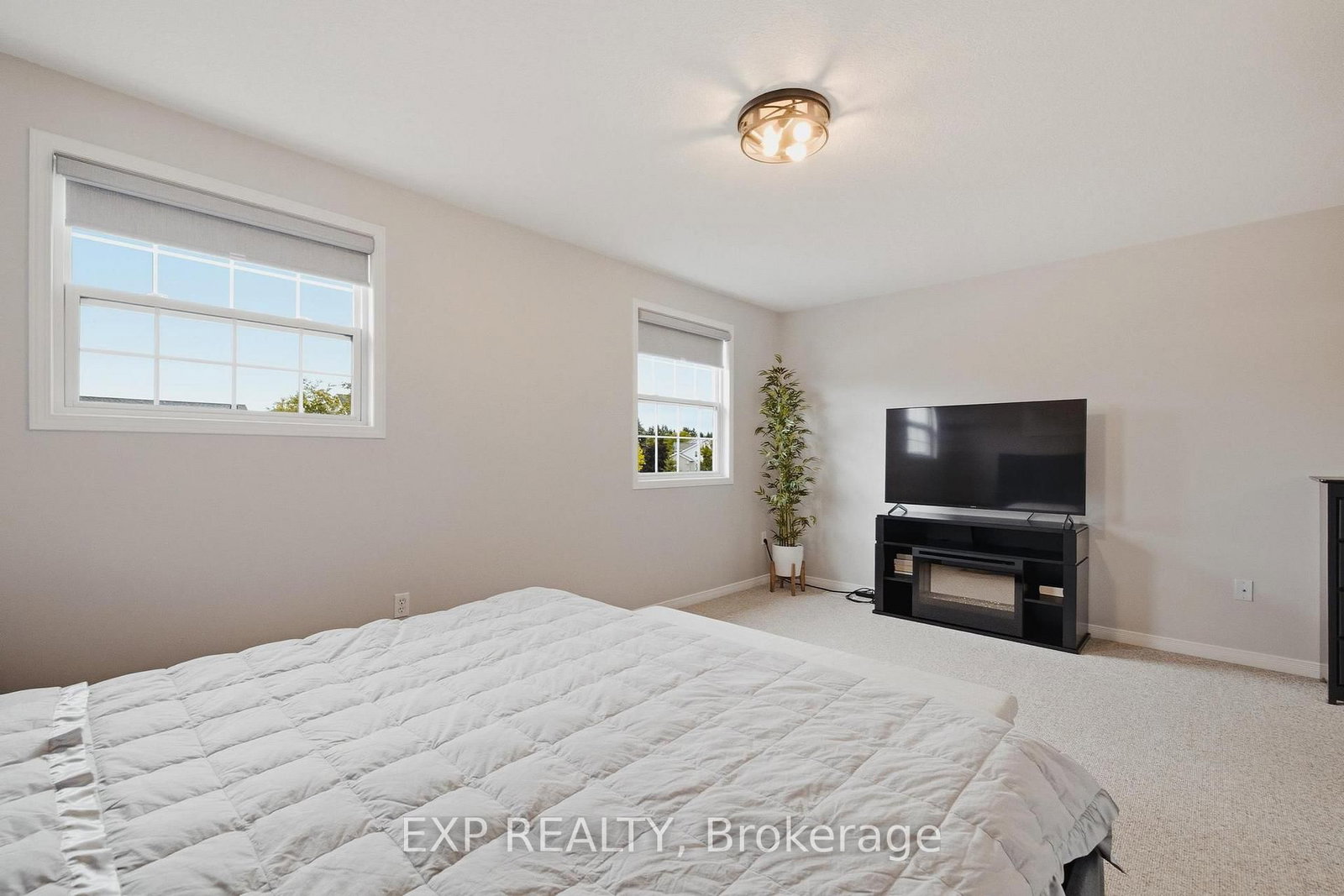 31 Parkside Street • Mapleton, ON photo 15