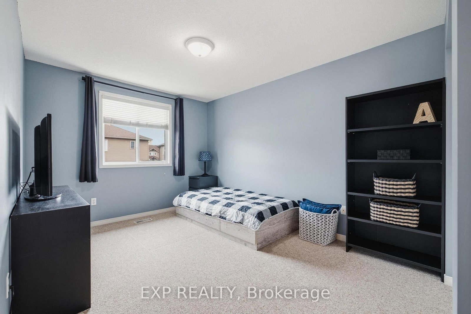 31 Parkside Street • Mapleton, ON photo 17