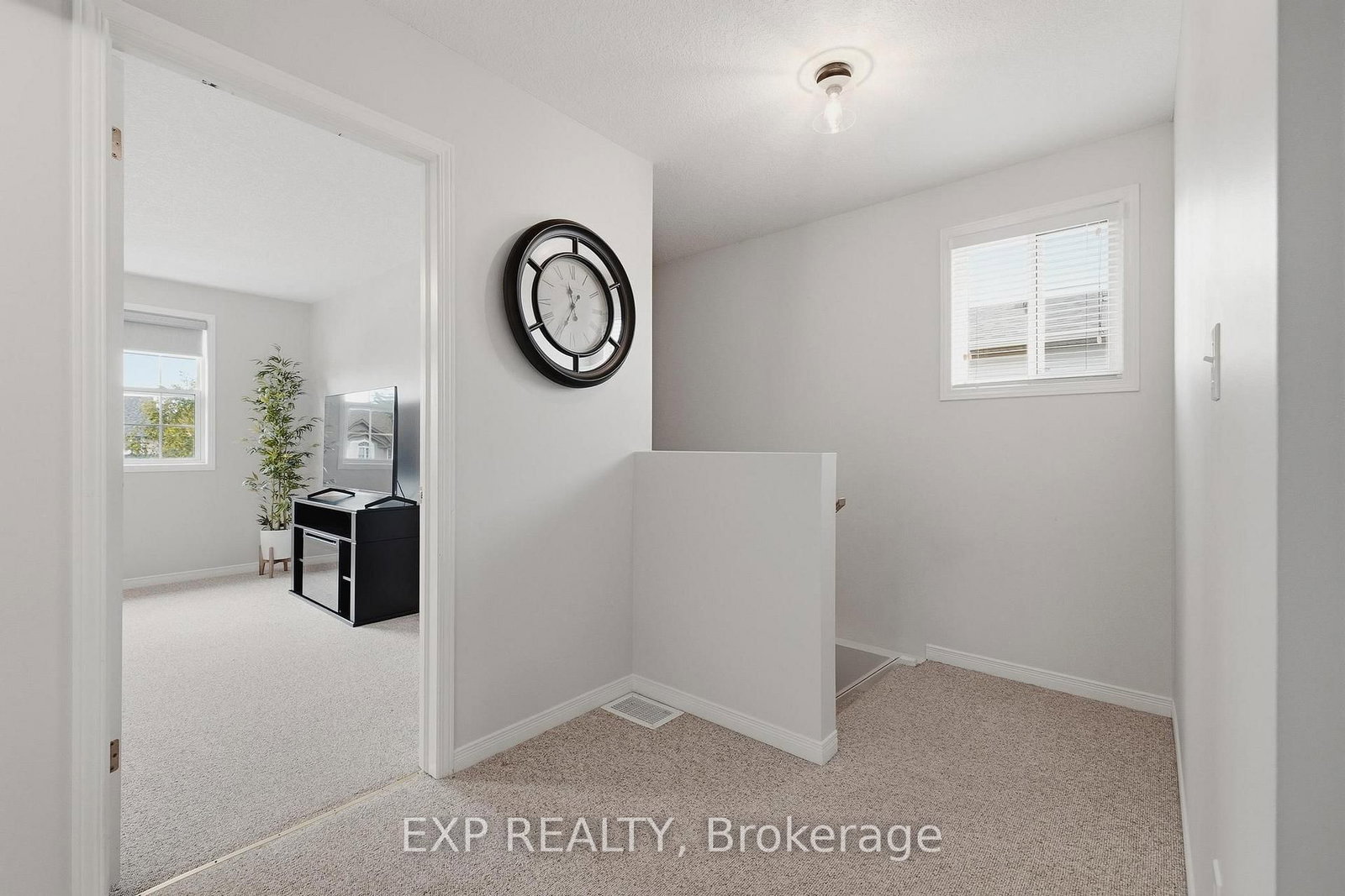 31 Parkside Street • Mapleton, ON photo 18