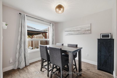 31 Parkside Street • Mapleton, ON photo 8