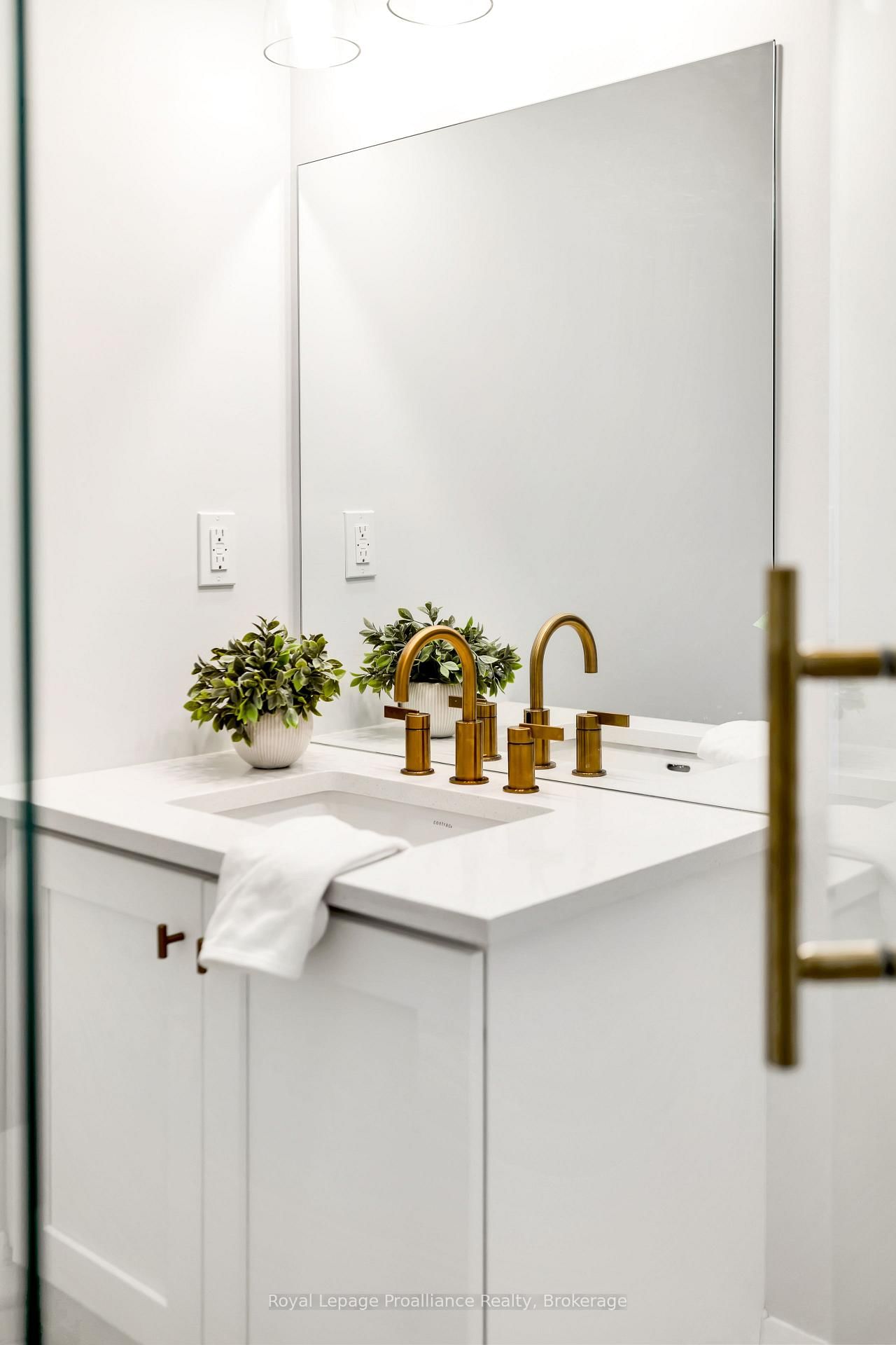 19 Twelve Trees Court • Prince Edward County, ON photo 23