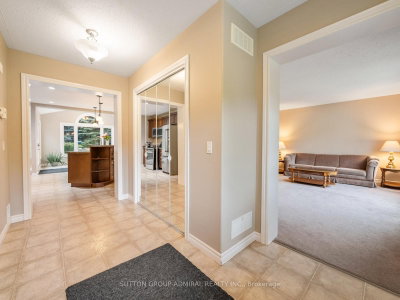 6886 Wellington Rd 16 — photo 6