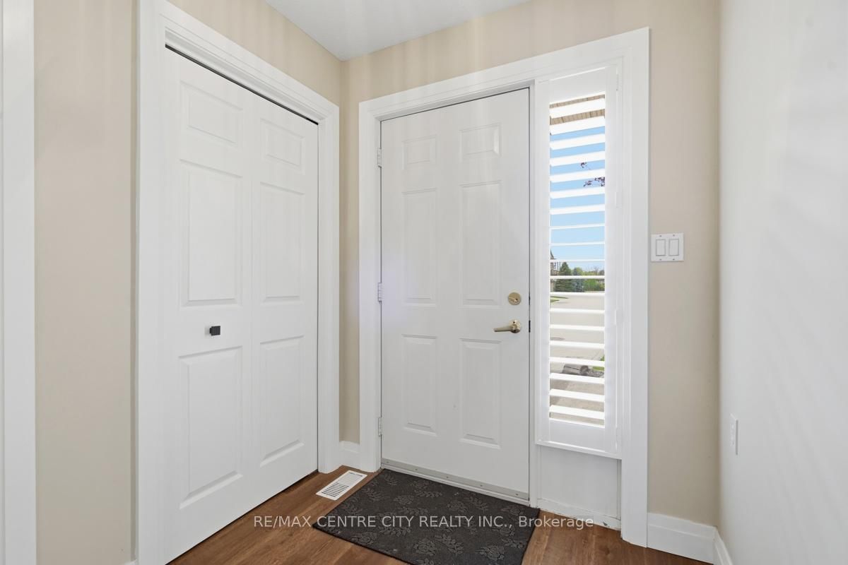 Semi-Detached House sold at 22 Ilderbrook Circle, Middlesex Centre, Ontario, N0M 2A0 - Ilderton - MLS: X13499720