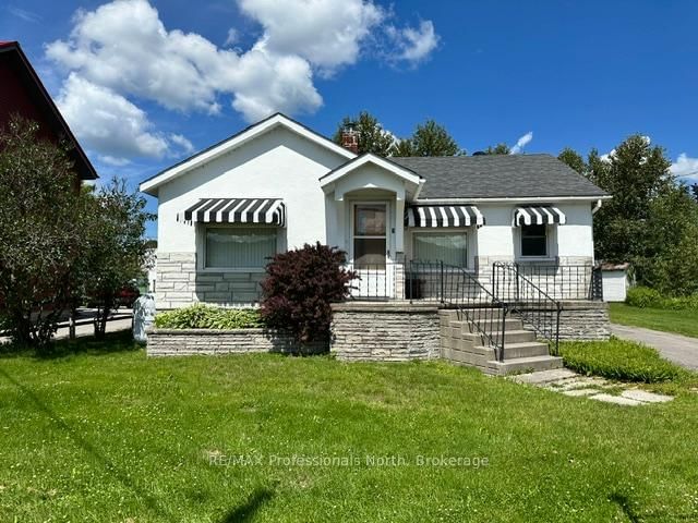 7 Invergordon Avenue