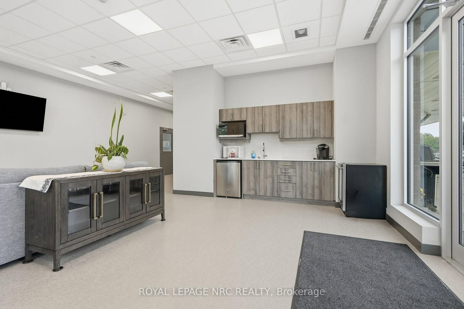 118 West Street • #304 • Port Colborne, ON photo 24