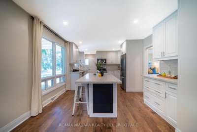 15 Springbank Drive — photo 6