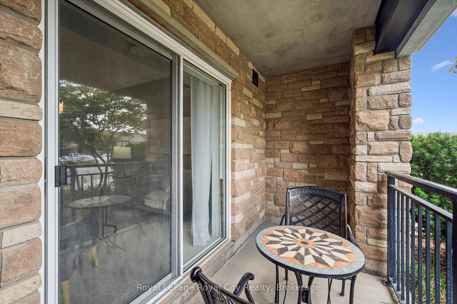 67 Kingsbury Square • #111 • Guelph, ON photo 24