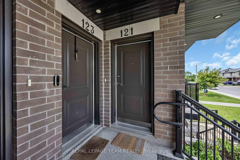 121 Fairweather Street