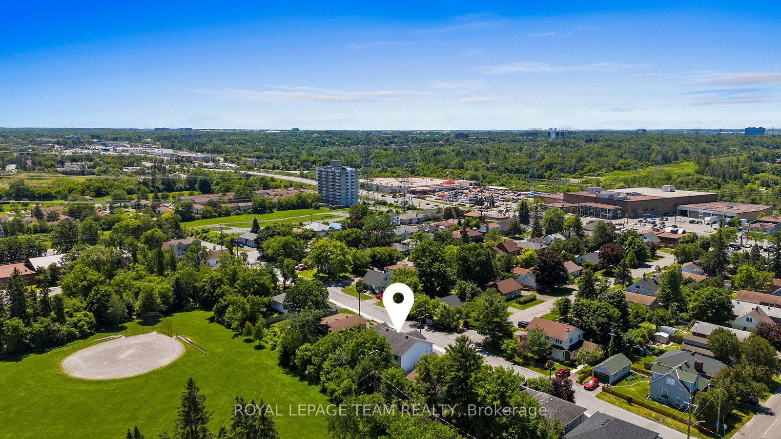 1991 Banff Avenue • Ottawa, ON photo 3