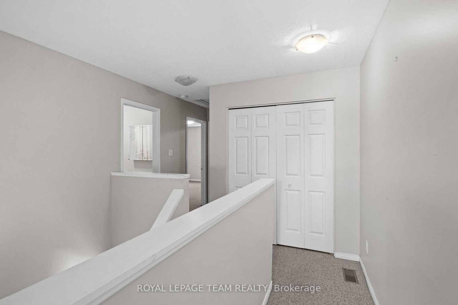 1991 Banff Avenue • Ottawa, ON photo 38