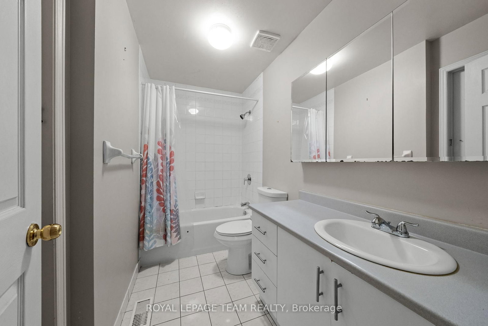 1991 Banff Avenue • Ottawa, ON photo 41