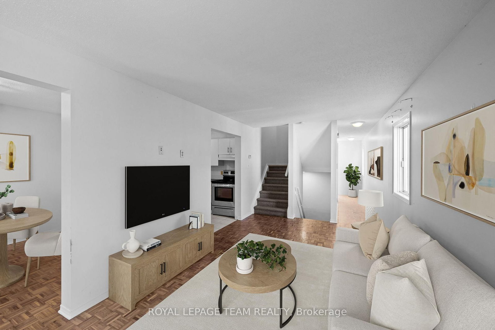 1991 Banff Avenue • Ottawa, ON photo 9