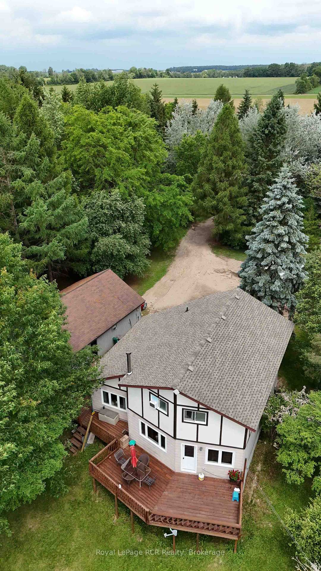7589 HIGHWAY 89 E • Wellington North, ON photo 9