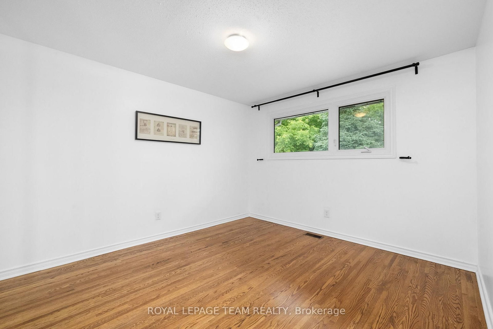 40 Woodmount Crescent • Ottawa, ON photo 17