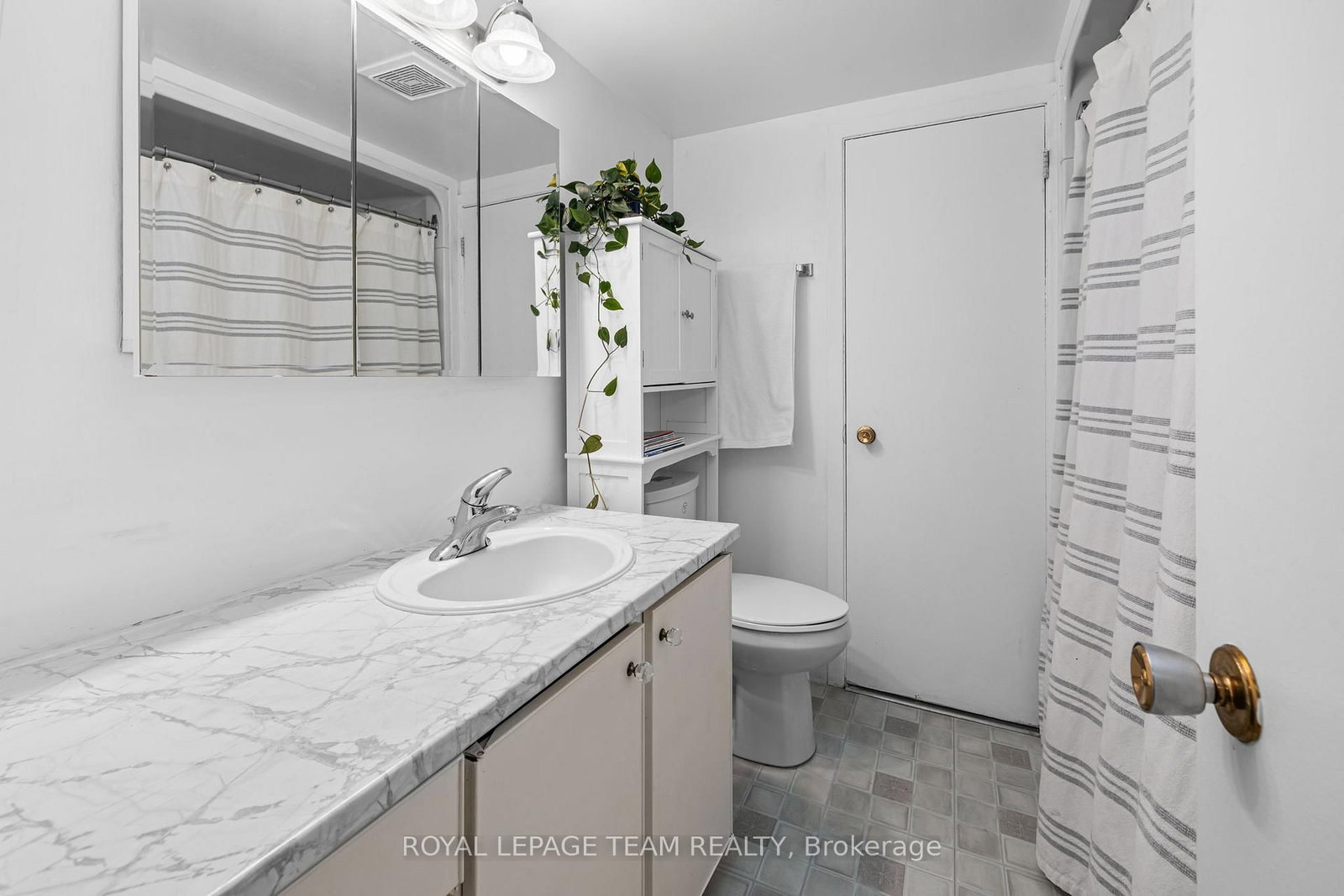 40 Woodmount Crescent • Ottawa, ON photo 27
