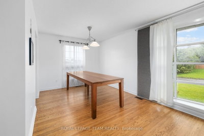 40 Woodmount Crescent • Ottawa, ON photo 8