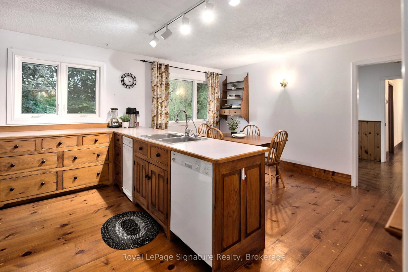 194700 Grey Road 13 Road S • Grey Highlands, ON photo 10