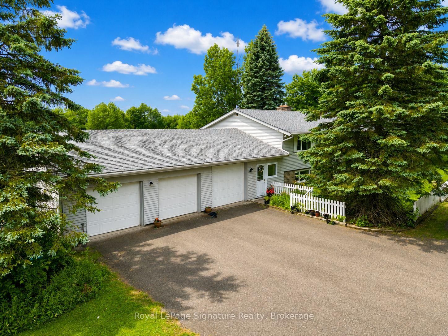 194700 Grey Road 13 Road S • Grey Highlands, ON photo 2