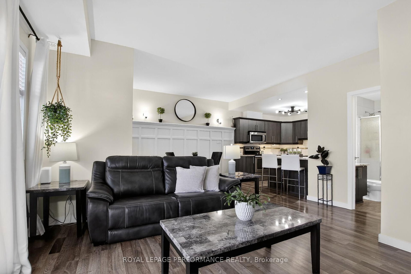 135 Harthill Way • #B • Ottawa, ON photo 22
