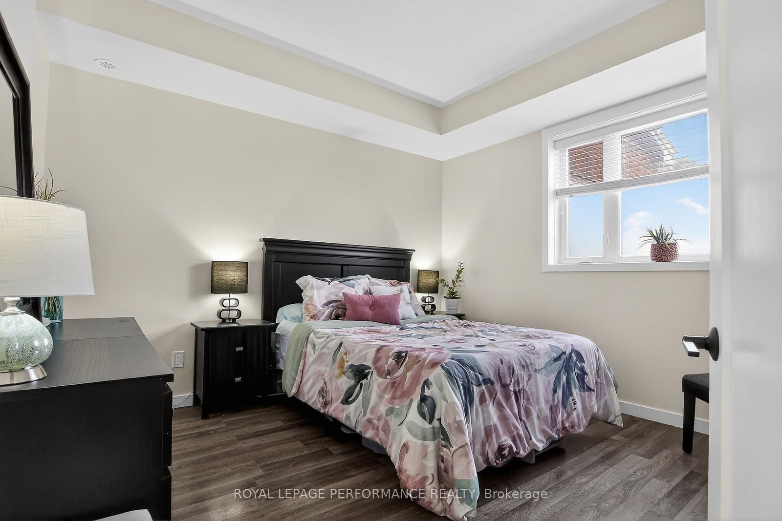 135 Harthill Way • #B • Ottawa, ON photo 29