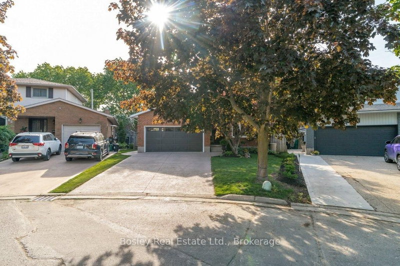 44 Windermere Court