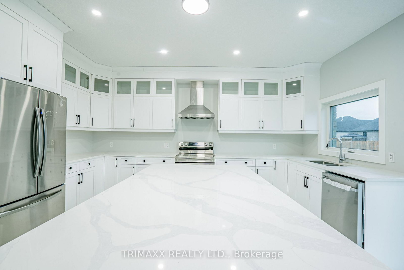 188 Foxborough Place • Thames Centre, ON photo 14