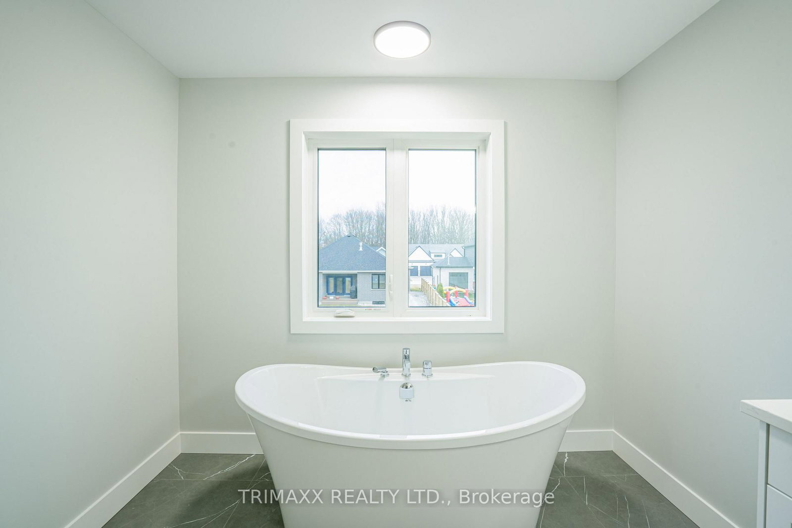 188 Foxborough Place • Thames Centre, ON photo 27