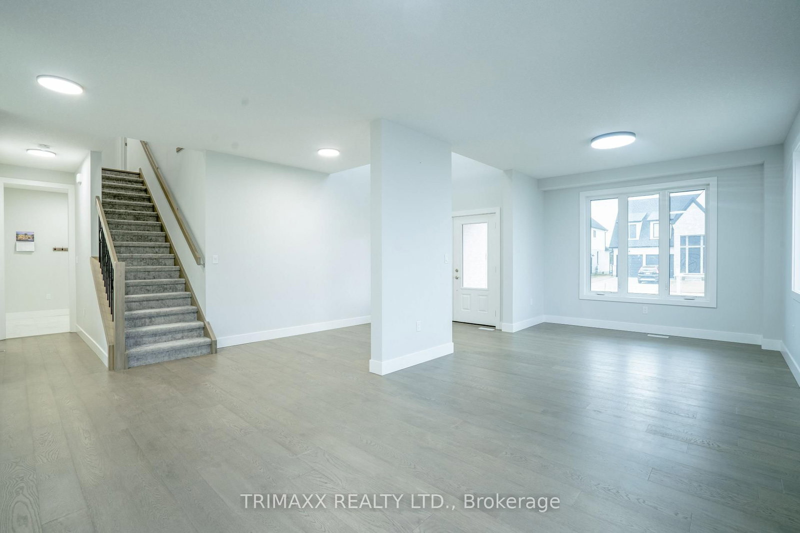 188 Foxborough Place • Thames Centre, ON photo 7