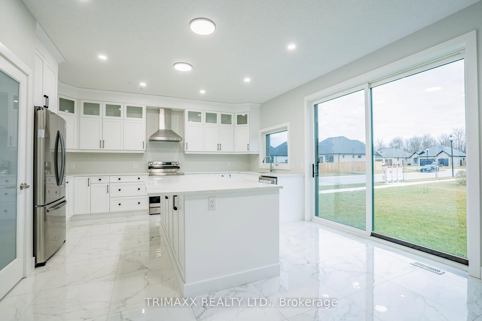 188 Foxborough Place • Thames Centre, ON photo 9
