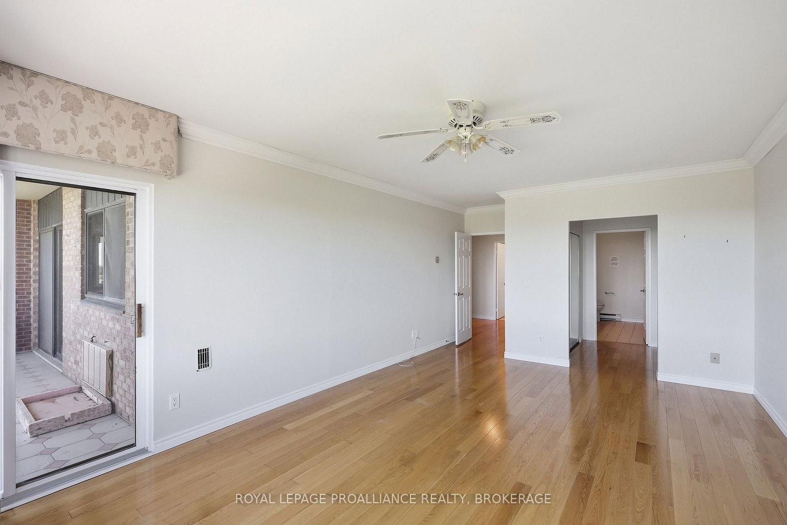 1000 King Street W • #1302 • Kingston, ON photo 35