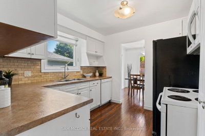 7570 Nadia Court • Niagara Falls, ON photo 9