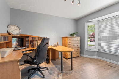 1677 Phillbrook Crescent • London North, ON photo 6