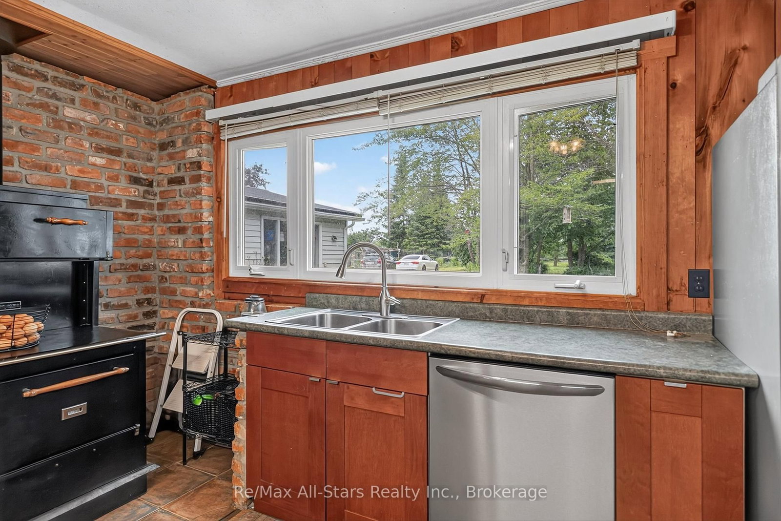 4077 Monck Road • Kawartha Lakes, ON photo 9