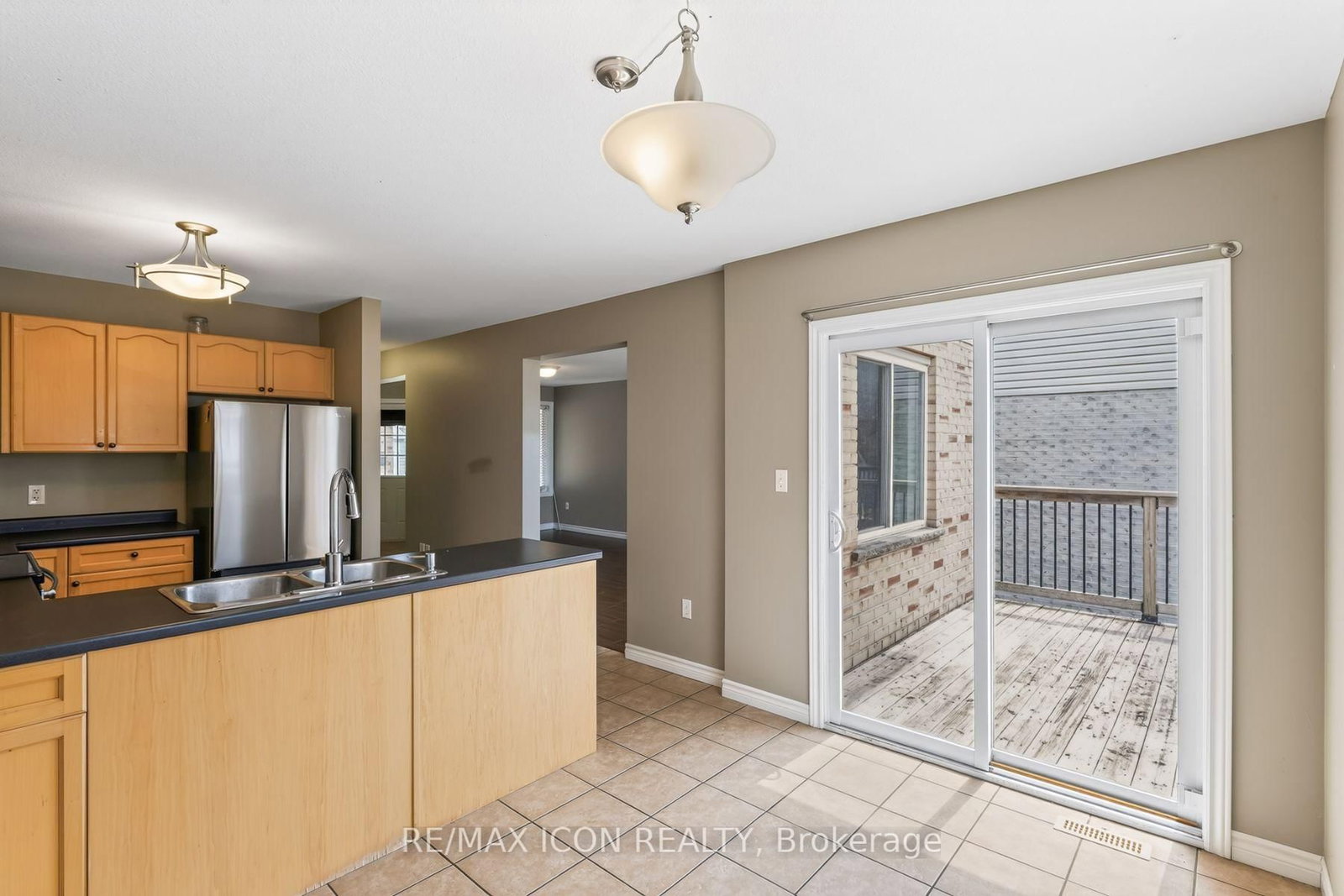 524 Ontario Street • Woodstock, ON photo 13