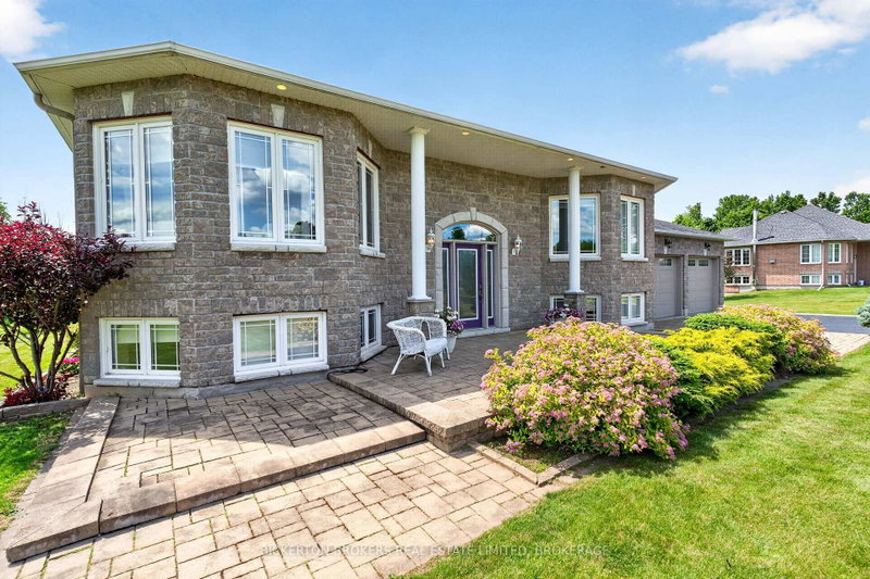 14 Apple Blossom Drive