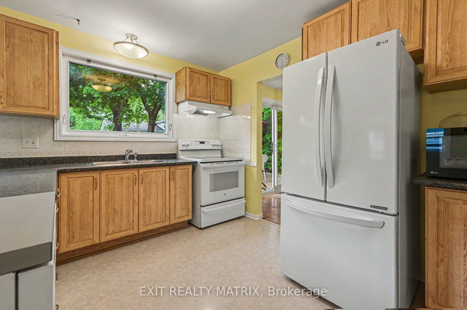 18 Highpark Crescent • Ottawa, ON photo 14