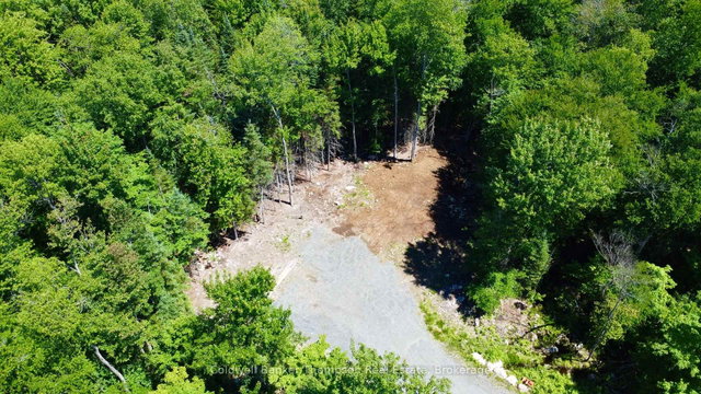 2 Foxwood Court