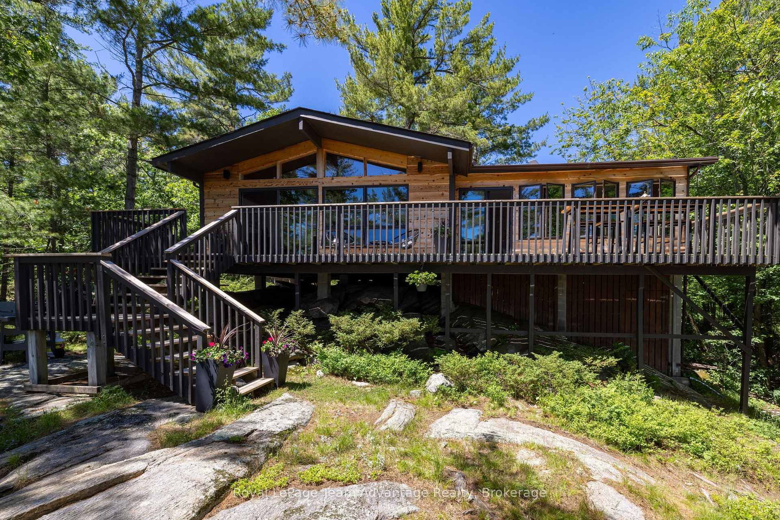 7 A60 Island • The Archipelago, ON photo 2