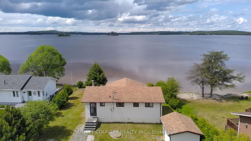 224 Lakeshore Drive