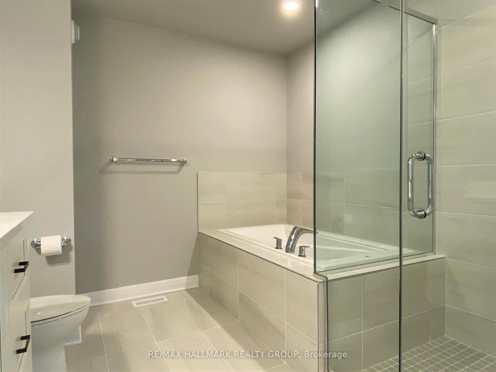 72 MICHAEL STOQUA Street W • Ottawa, ON photo 19