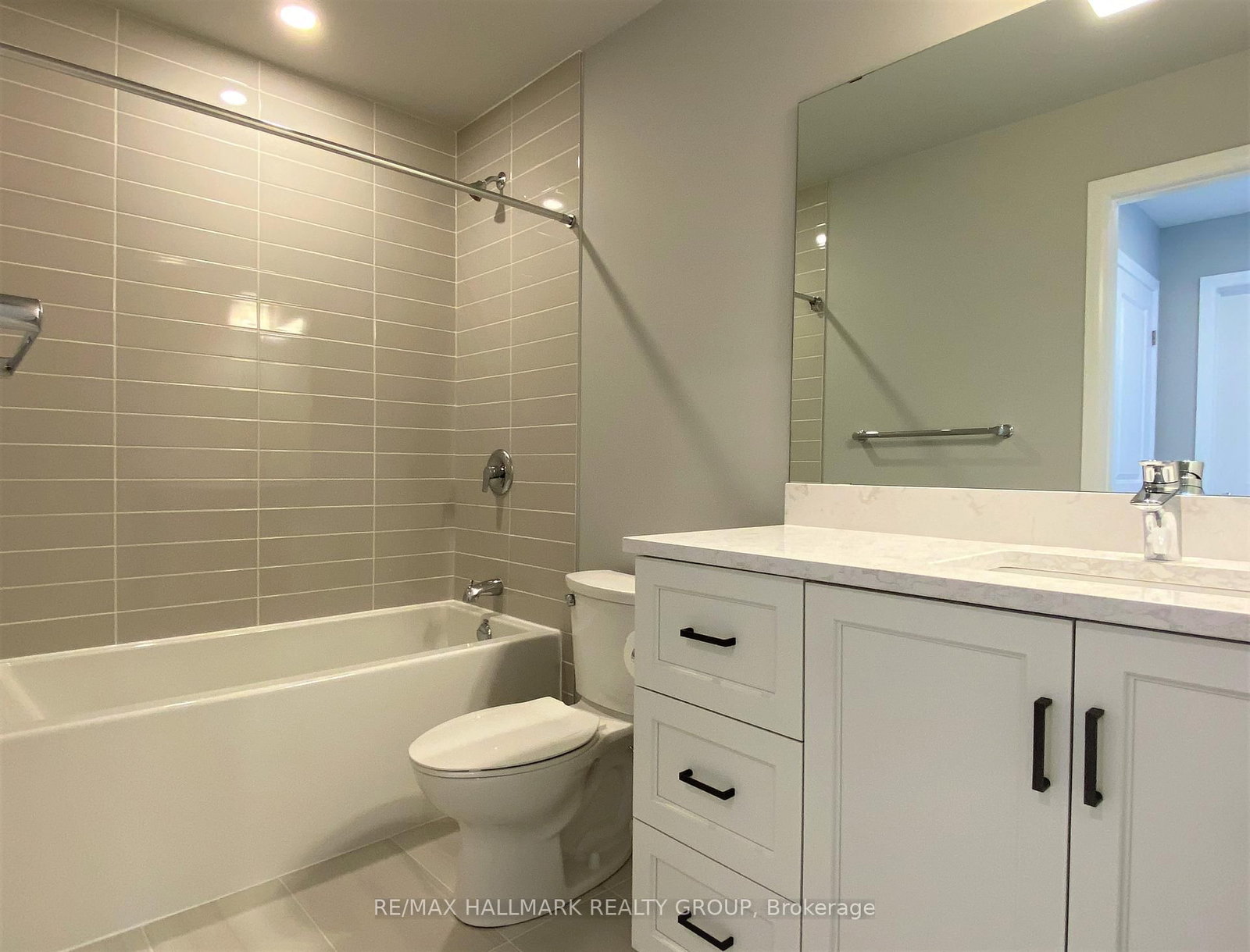 72 MICHAEL STOQUA Street W • Ottawa, ON photo 26