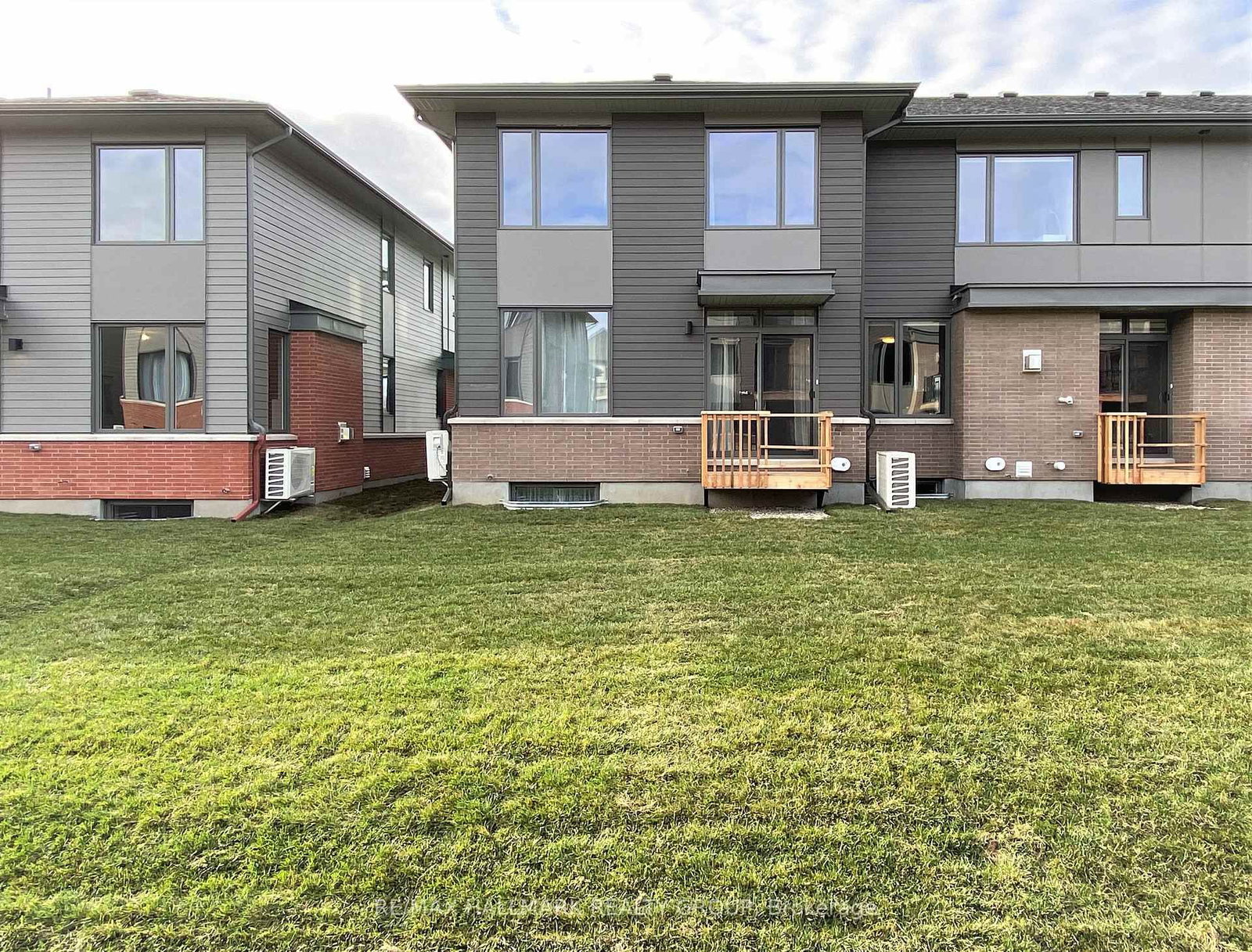 72 MICHAEL STOQUA Street W • Ottawa, ON photo 31