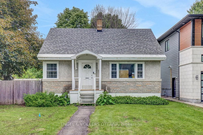 229 Daniel Avenue