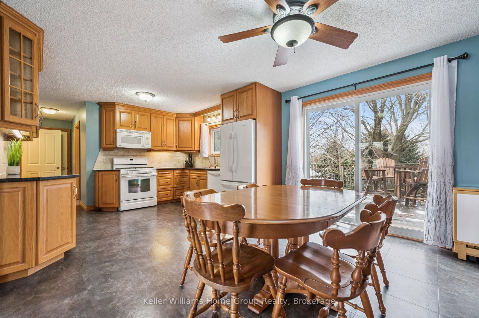 28 Edward Street • Mapleton, ON photo 12