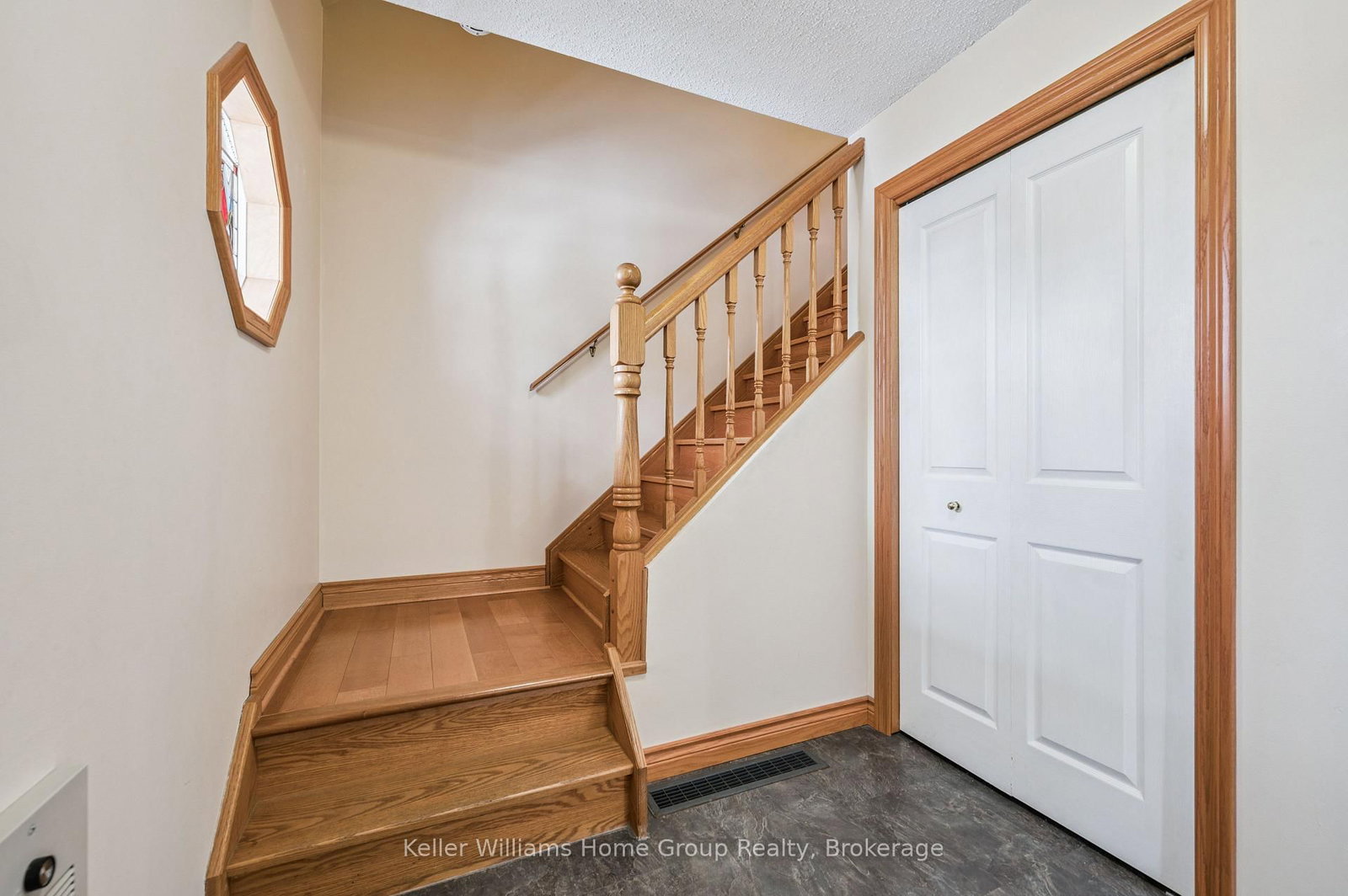 28 Edward Street • Mapleton, ON photo 20