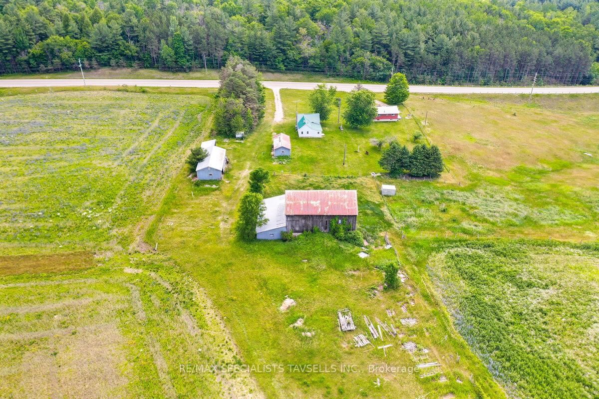938198 Airport Road • Mulmur, ON photo 11