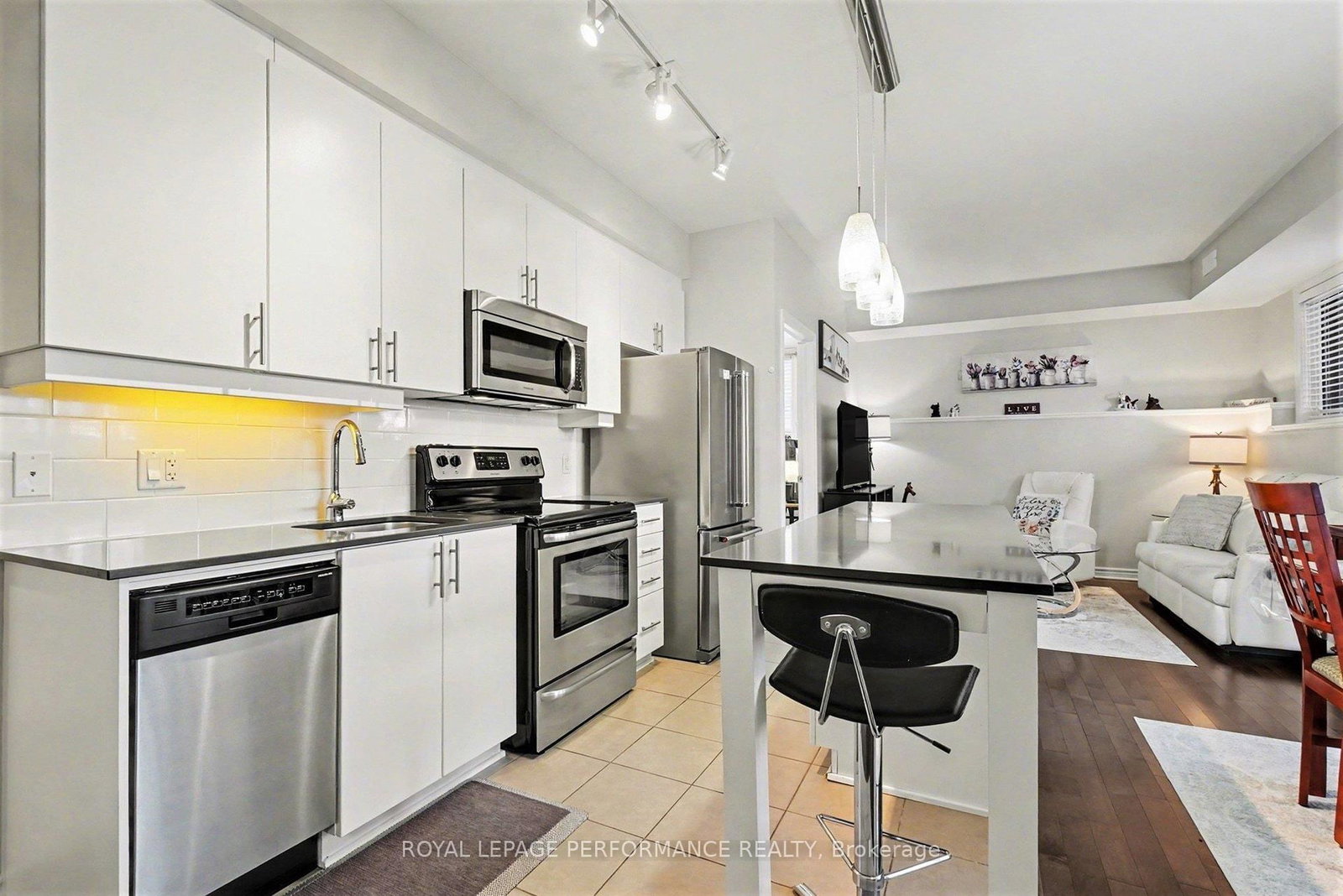 655 Beauparc Private • #101 • Ottawa, ON photo 11