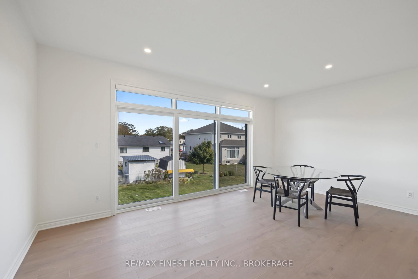 192 HERITAGE PARK Drive • Greater Napanee, ON photo 10